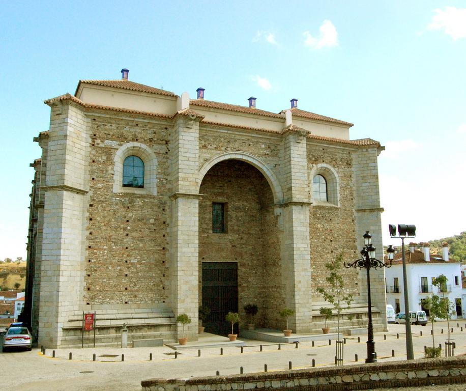 Hospederia Reina De Los Angeles Aracena Exterior foto